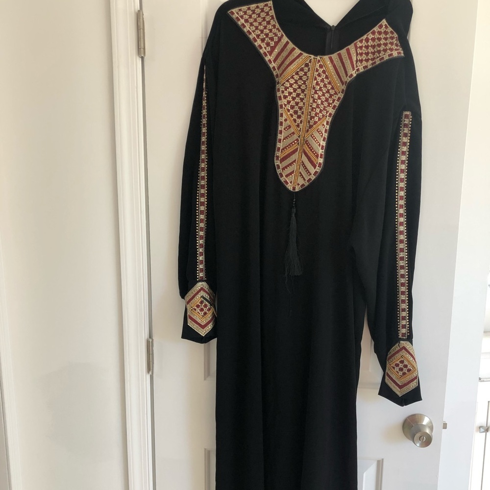 Black Abaya With Beautiful Designs